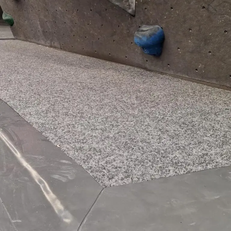 KI Boulderraum Bouldermatten