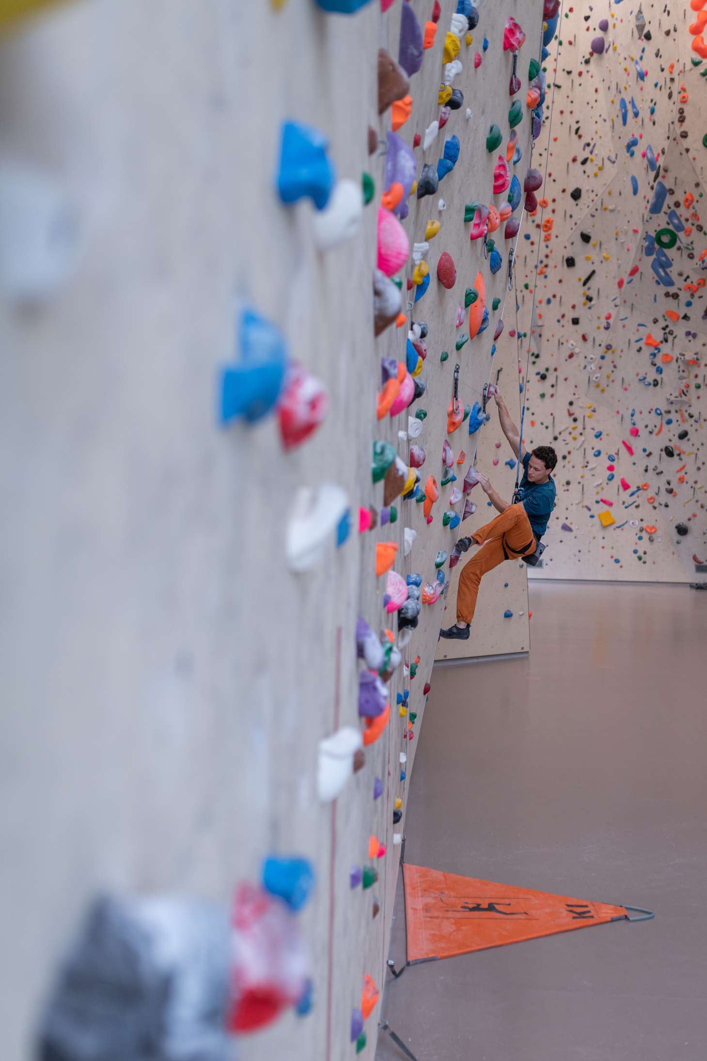 Autobelay Routen auf der Outdoor Speed Wand - Kletterzentrum Innsbruck